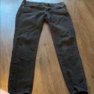 Black forever21 skinny jeans
